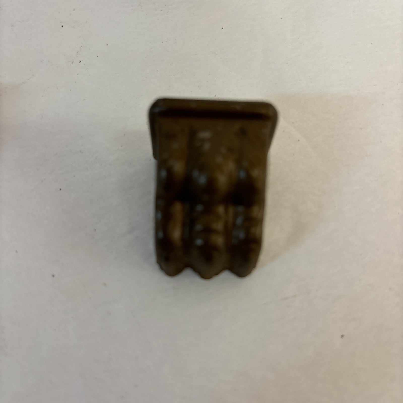 LOT OF 4 SMALL ANTIQUE BRASS 3-TOED CLAW FOOT SALVAGE