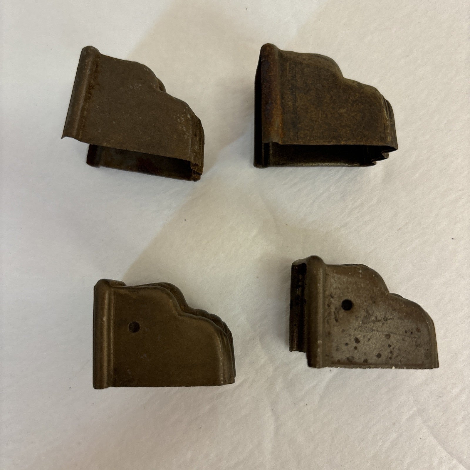 LOT OF 4 SMALL ANTIQUE BRASS 3-TOED CLAW FOOT SALVAGE