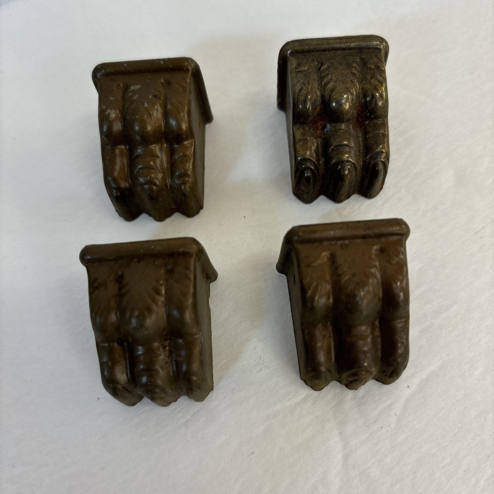 LOT OF 4 SMALL ANTIQUE BRASS 3-TOED CLAW FOOT SALVAGE